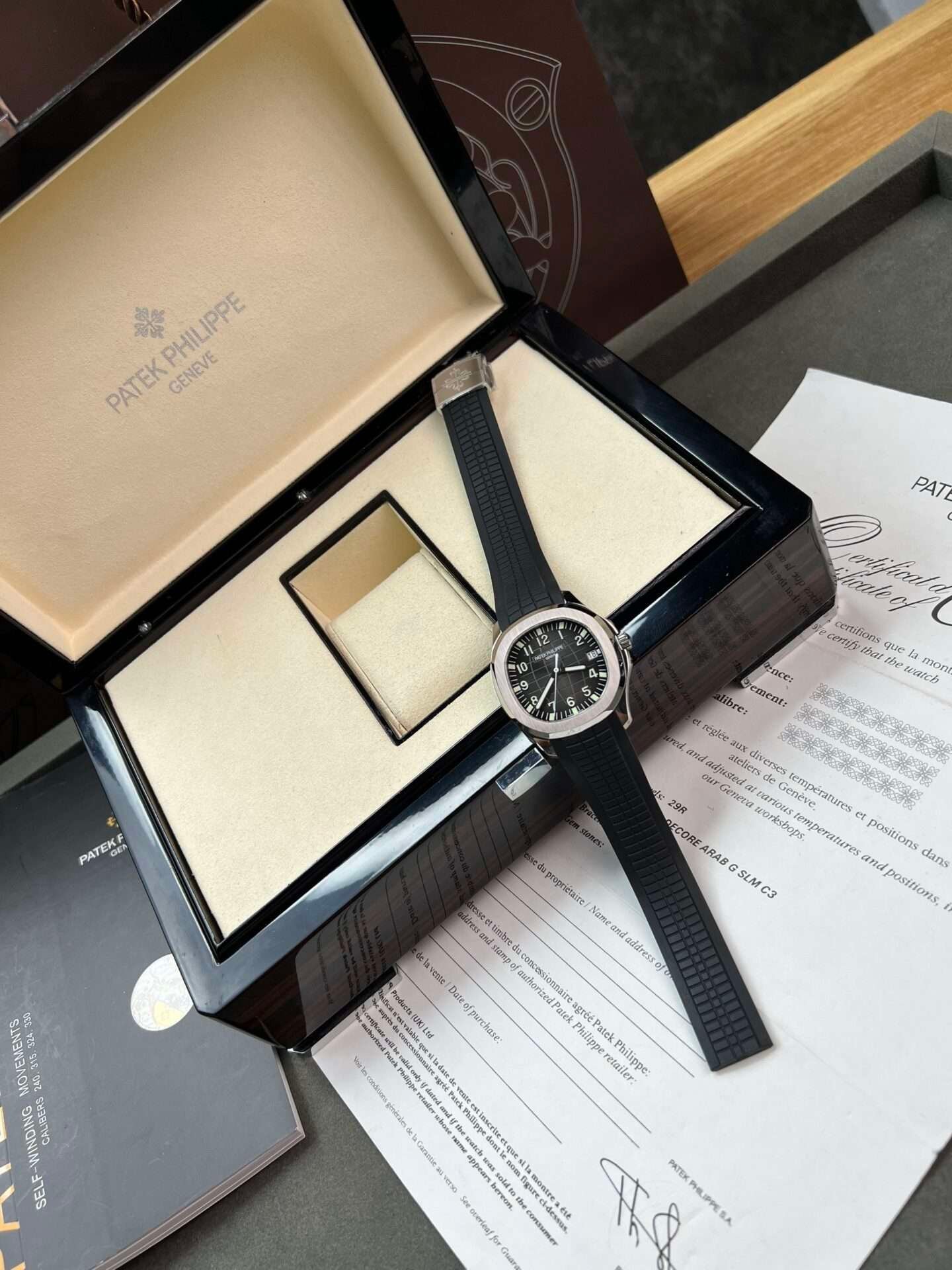 Patek Philippe Replica 1:1 Watch Aquanaut 5167A Black Dial Rubber Strap Factory 3K 40mm - Image 2