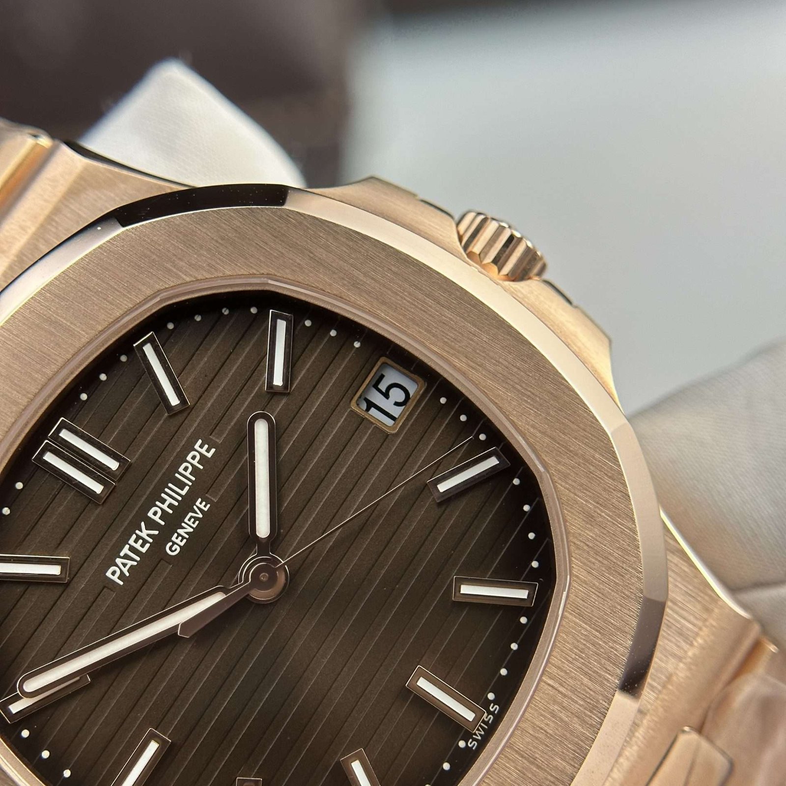 Patek Philippe Nautilus 5711 Refined Full Options Customs 18K Gold Wrapped 40mm - Image 2