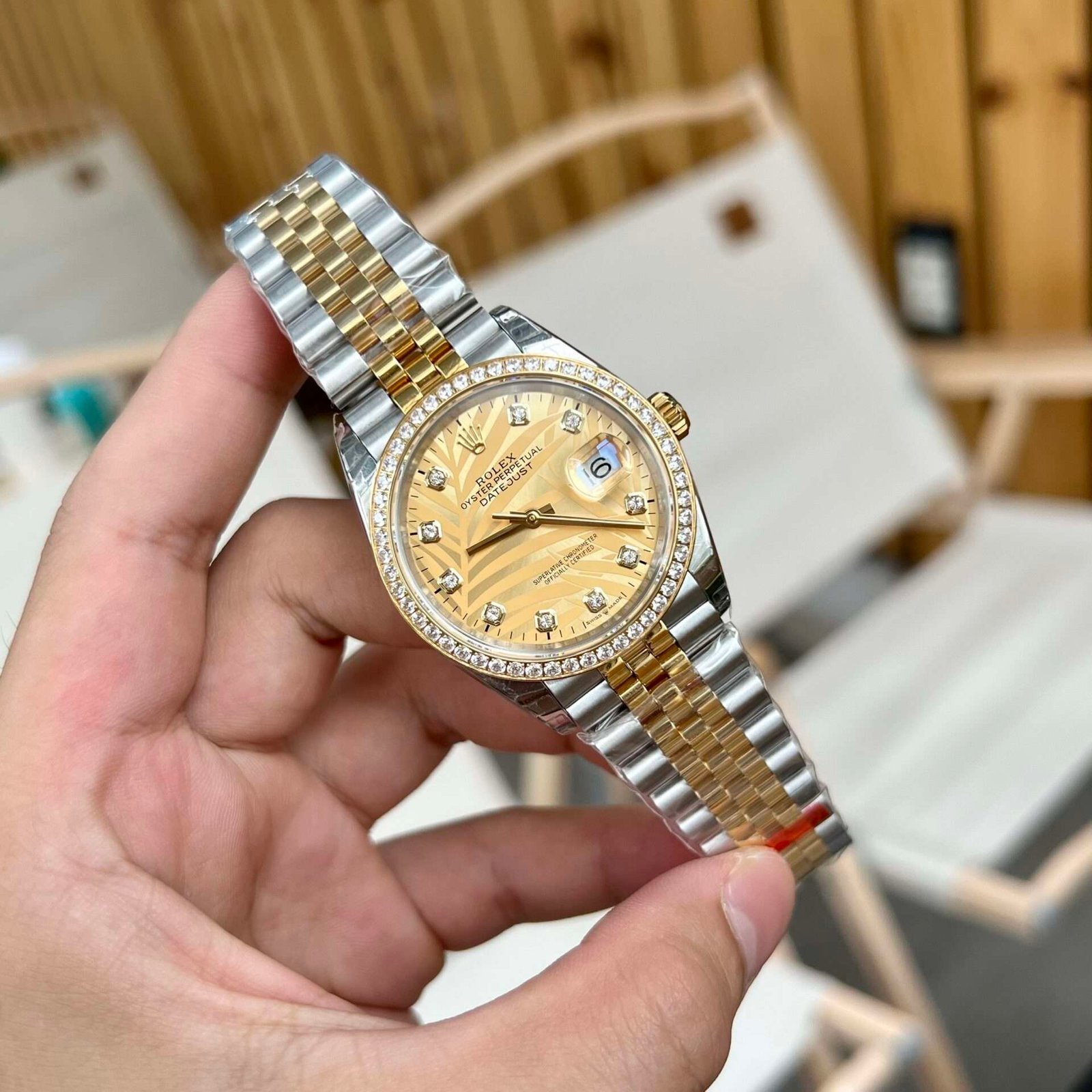 Rolex Replica 1:1 Watch DateJust Champagne Gold With Stone Jubilee Strap EW 36-41mm - Image 2