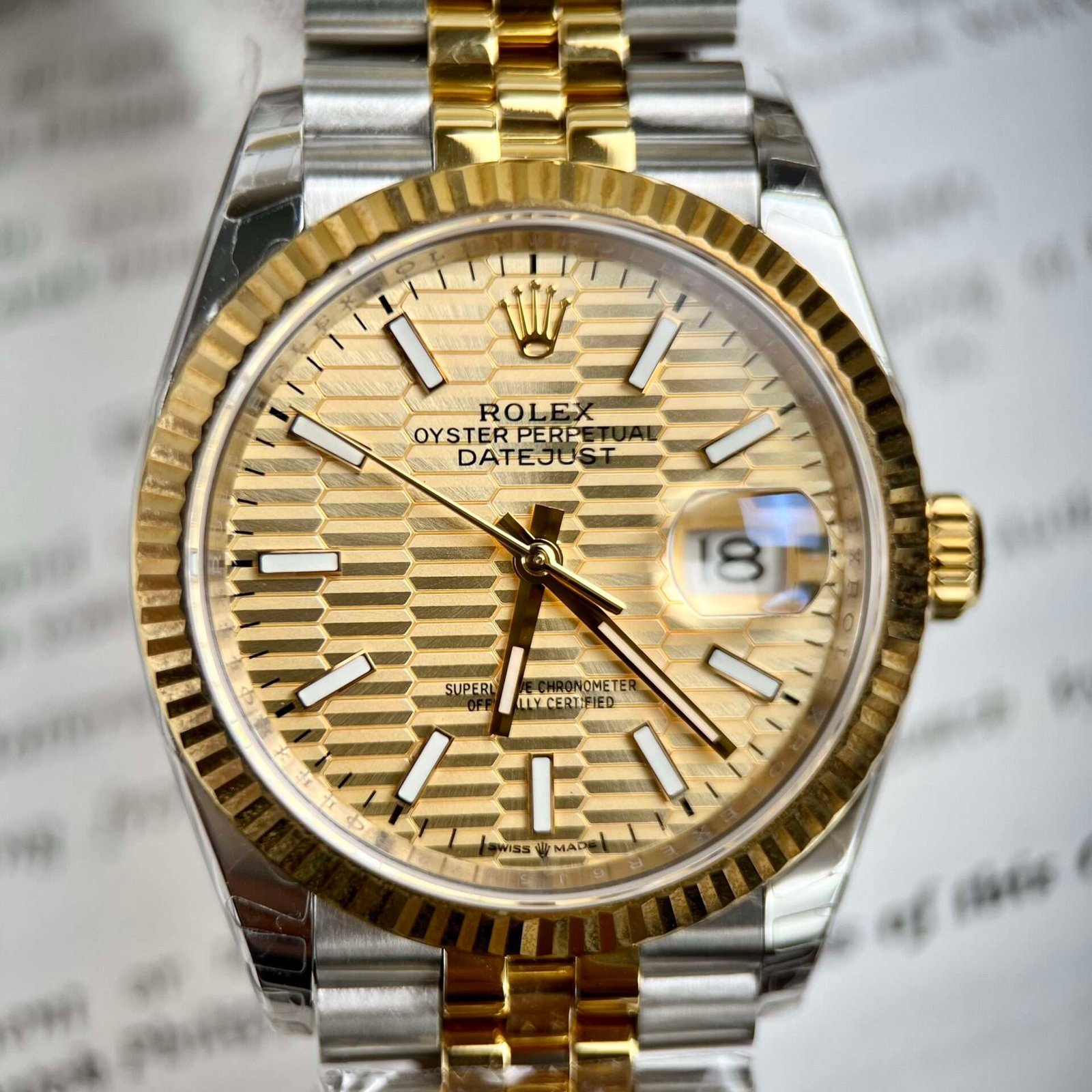 Rolex Datejust Yellow Dial High Quality Replica EW Factory 41mm - Image 4